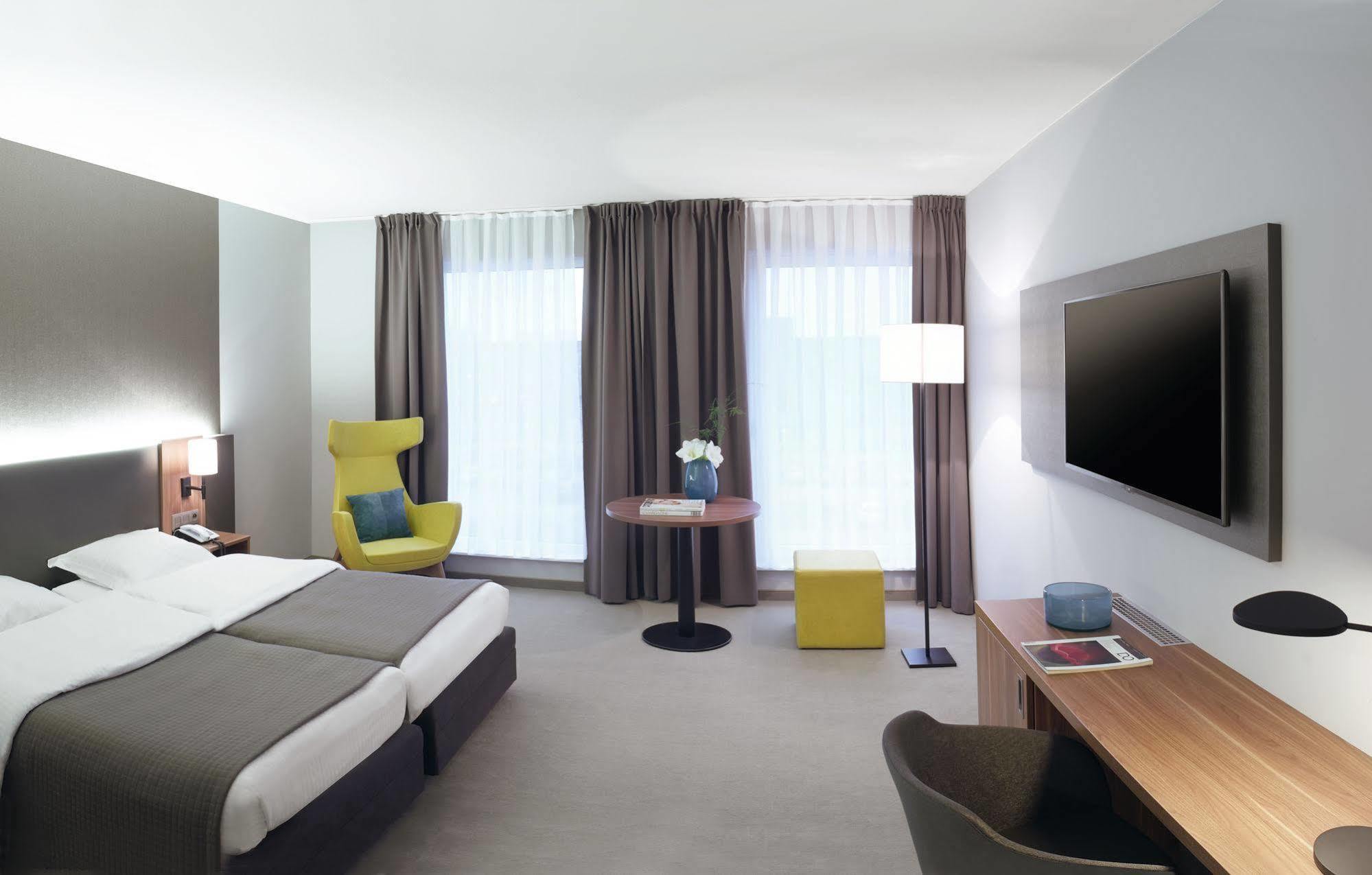 Hotel Drie Eiken Эдегем Экстерьер фото